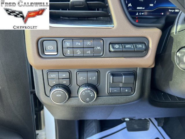 Used 2024 Chevrolet Suburban High Country w/ Advanced Technology Package AWD/4WD image 23