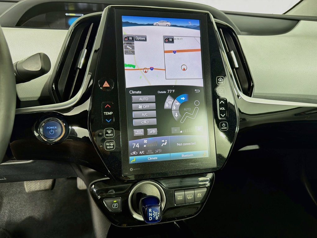 Used 2020 Toyota Prius Prime XLE FWD image 18