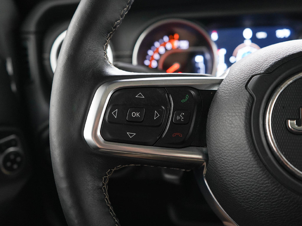 Used 2019 Jeep Wrangler Unlimited Sahara AWD/4WD image 24