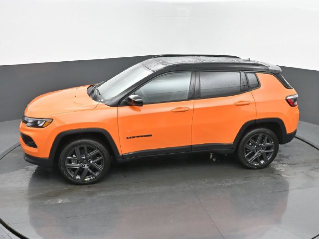 New 2026 Jeep Compass Limited w/ Sun, Sound & Navigation Group AWD/4WD image 39