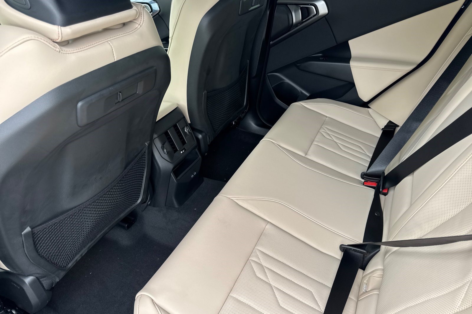 Used 2026 BMW X3 xDrive30i w/ Premium Package AWD/4WD image 21