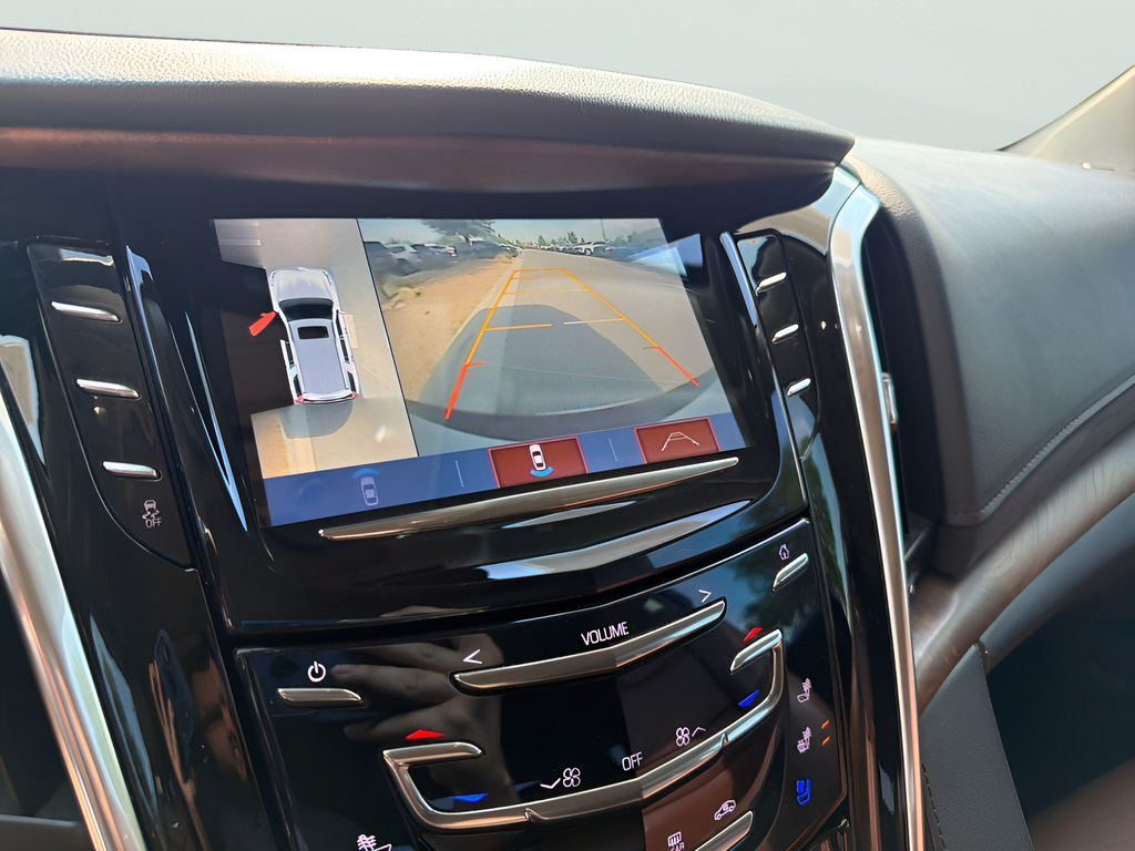 Used 2020 Cadillac Escalade Premium Luxury RWD image 35