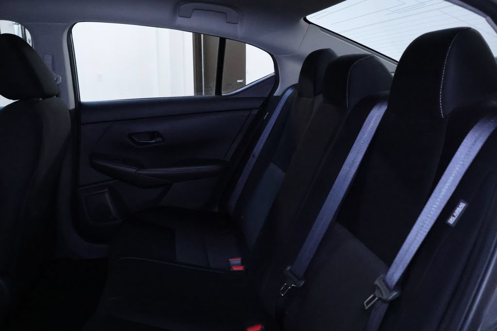 Used 2025 Nissan Sentra SV FWD image 14