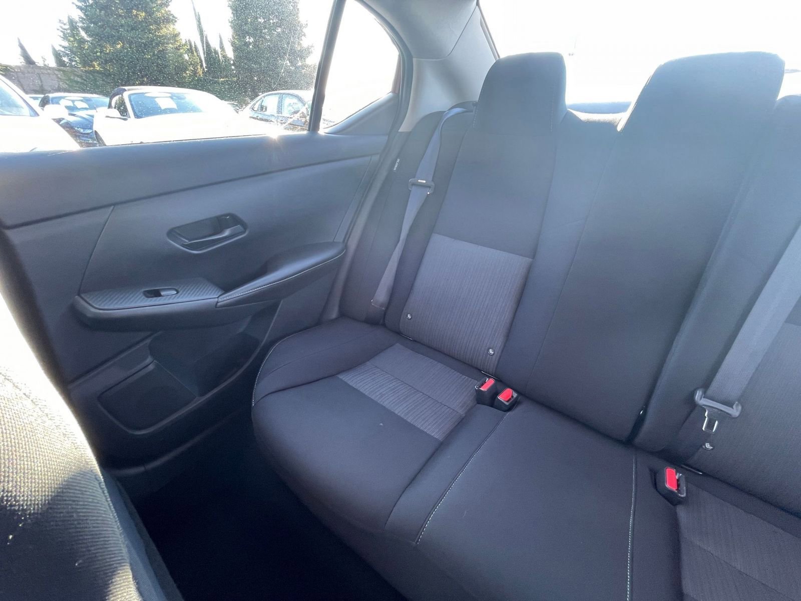 Used 2025 Nissan Sentra SV image 34