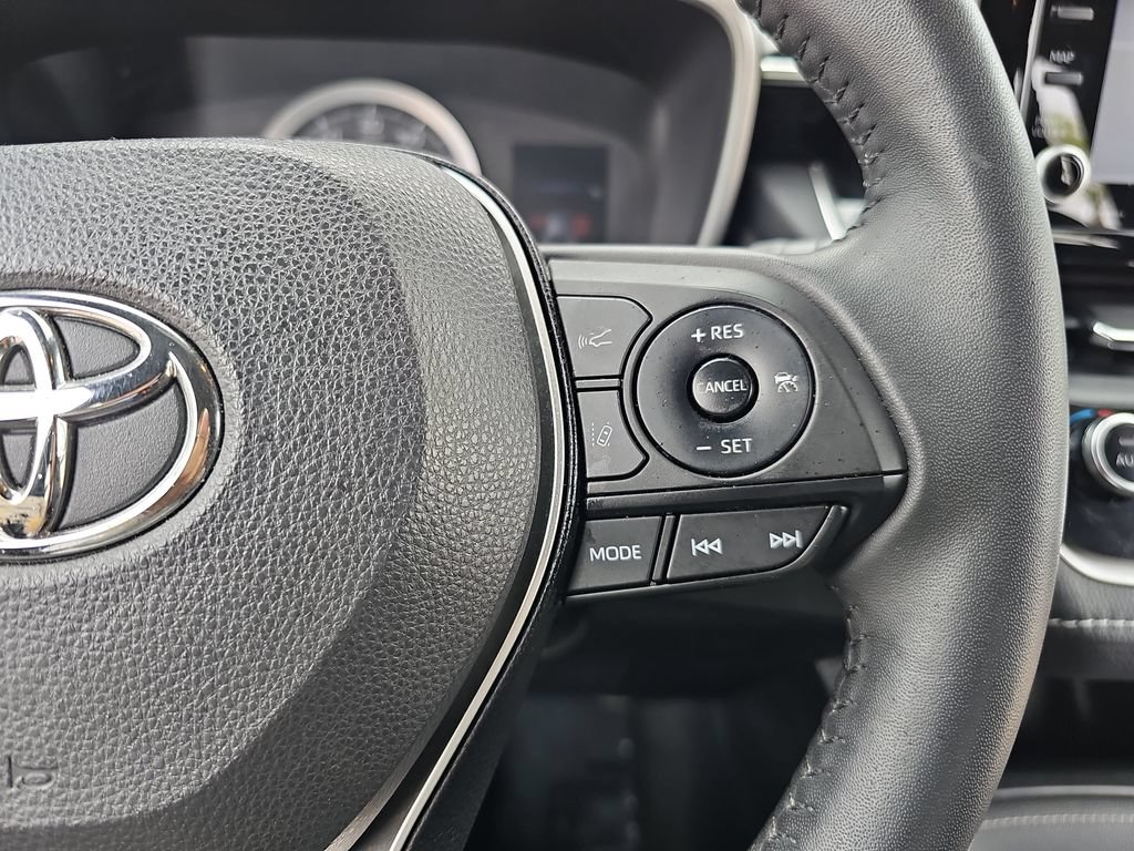 Used 2022 Toyota Corolla SE FWD image 17