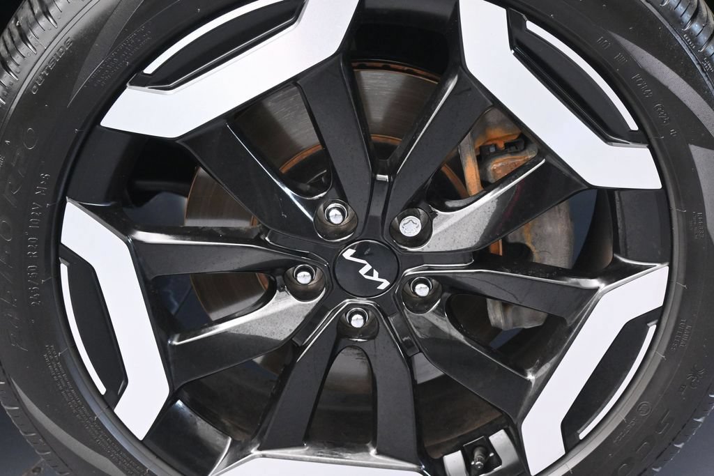 Used 2025 Kia Telluride EX w/ EX Captain's Chair Package FWD image 49