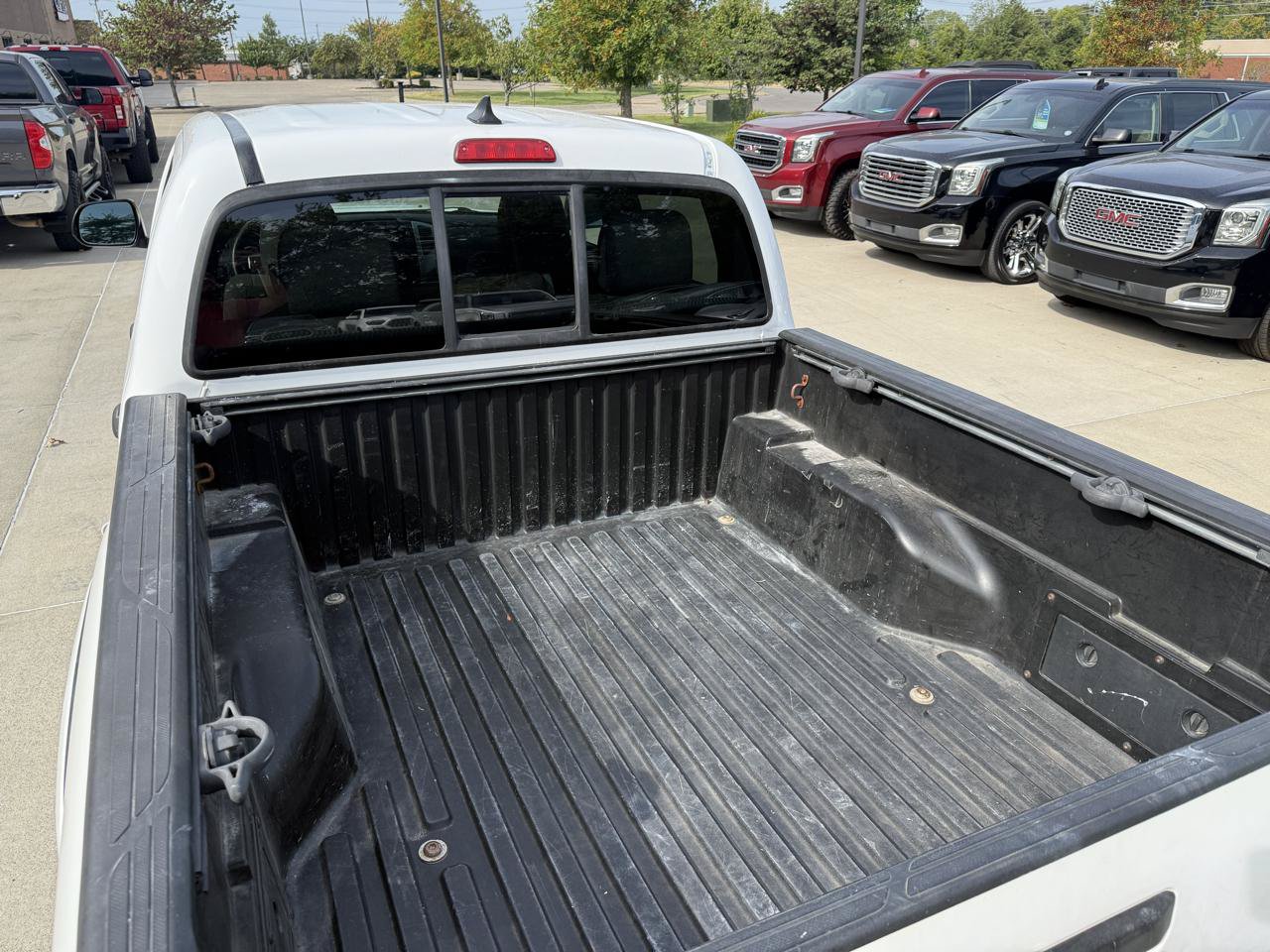 Used 2015 Toyota Tacoma PreRunner w/ SR5 Package RWD image 7
