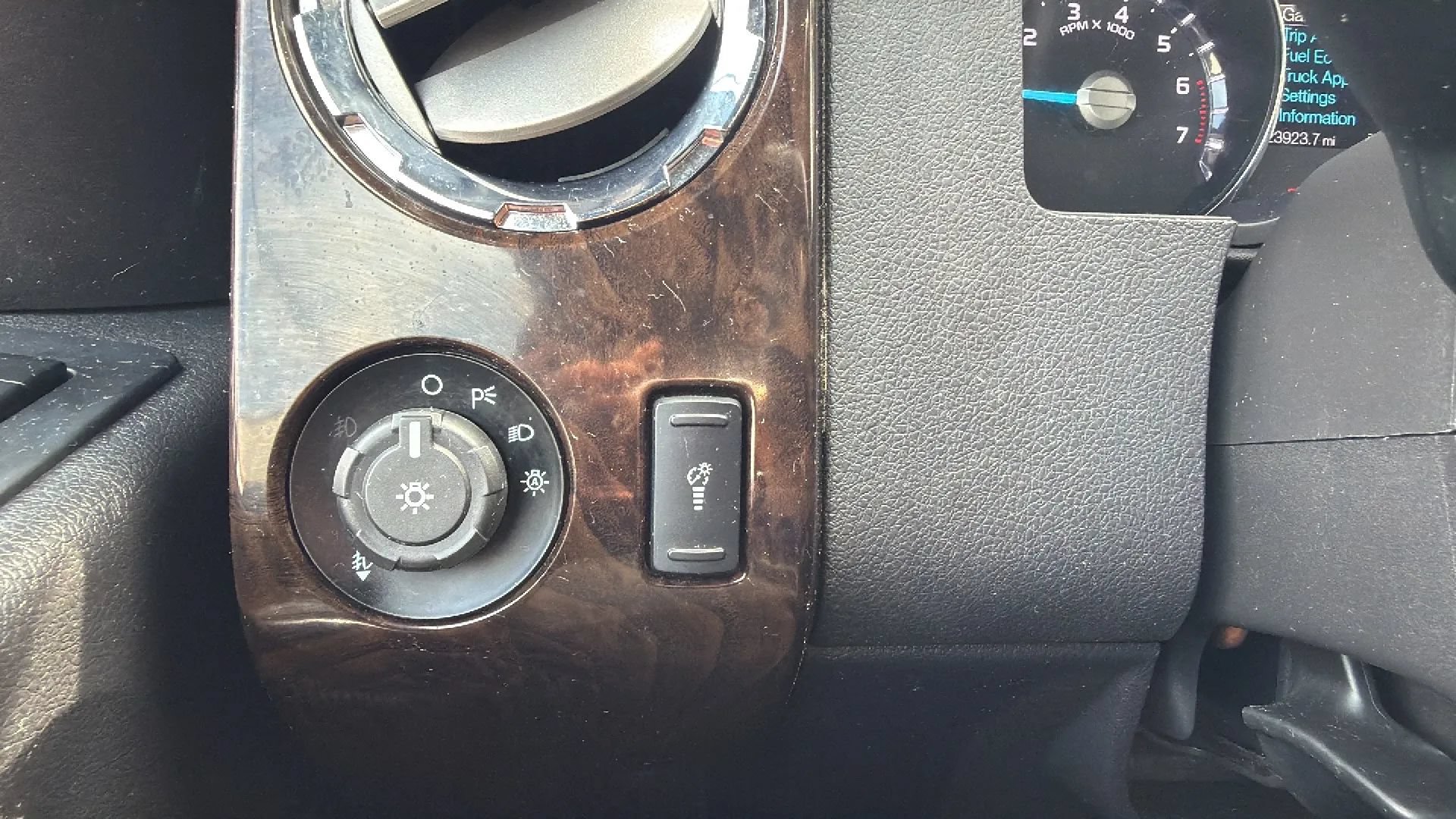 Used 2016 Ford F250 Platinum AWD/4WD image 14