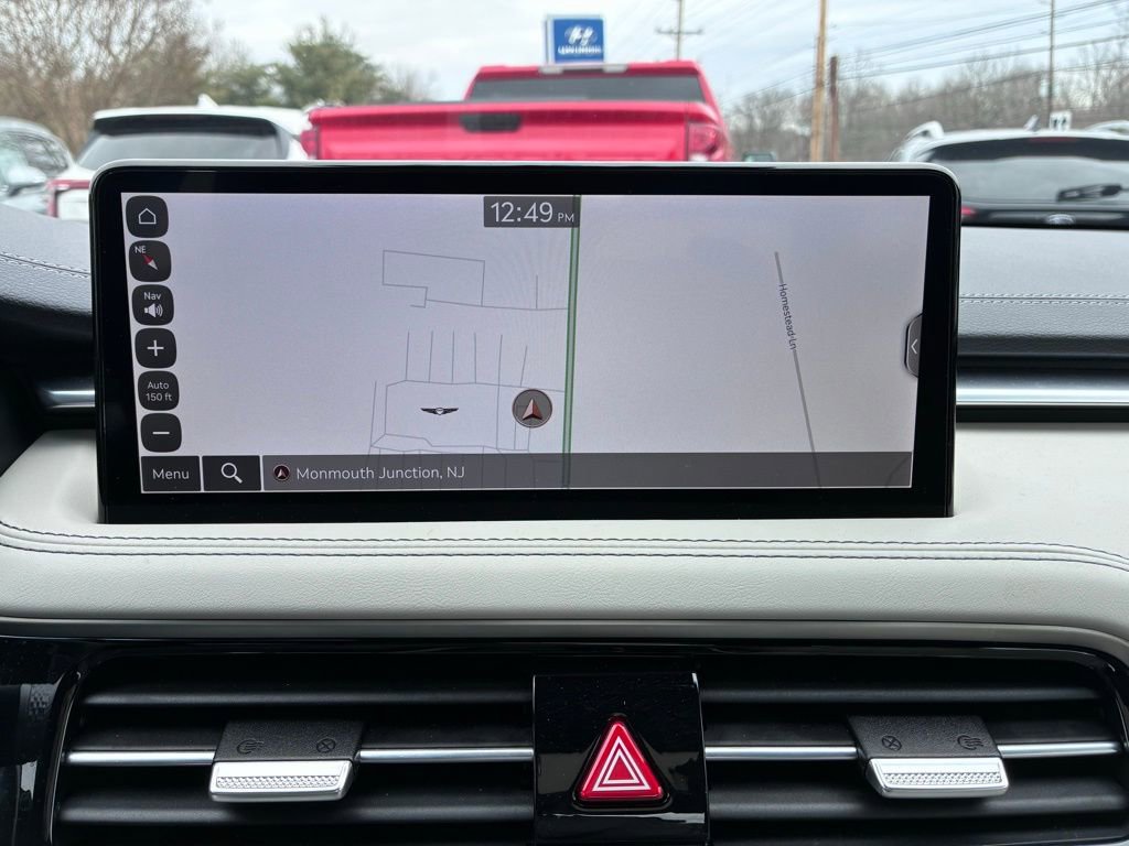 Used 2025 Genesis G70 2.5T image 28