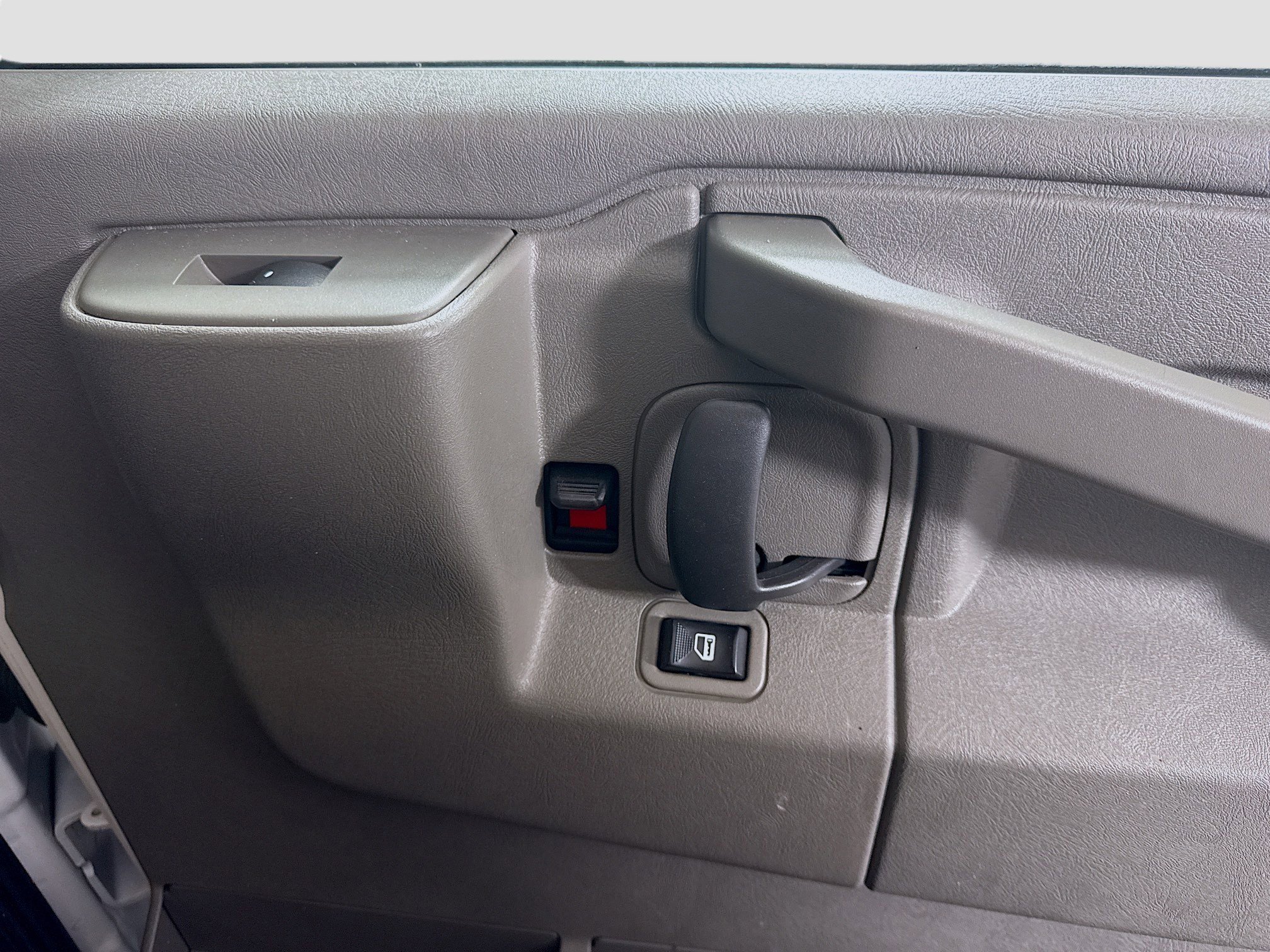 Used 2021 Chevrolet Express 2500 RWD image 26