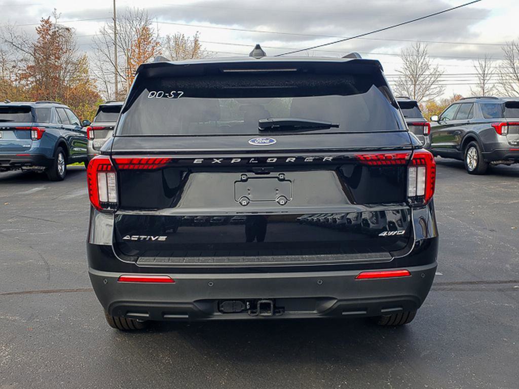New 2026 Ford Explorer Active image 4