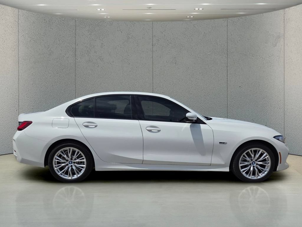 Used 2023 BMW 330e w/ Driving Assistance Package RWD image 3