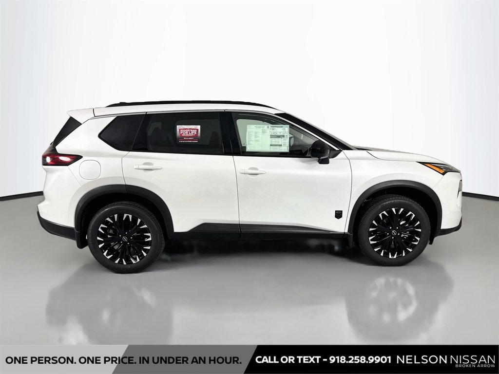 New 2026 Nissan Rogue Dark Armor FWD image 4