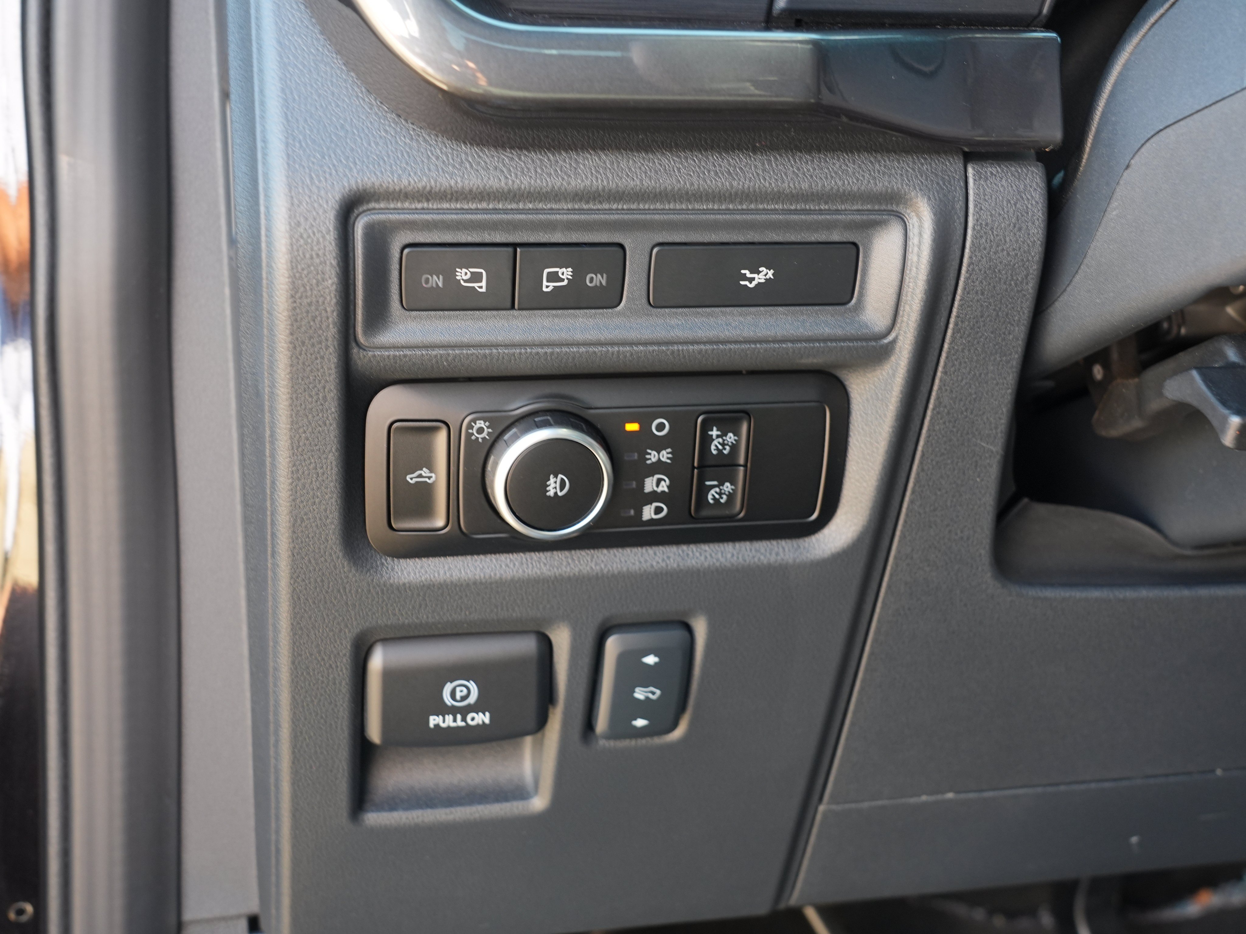 Used 2023 Ford F150 XLT w/ Equipment Group 302A High AWD/4WD image 18