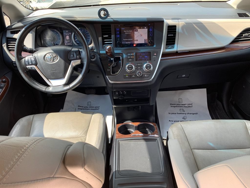 Used 2017 Toyota Sienna Limited Premium AWD/4WD image 16