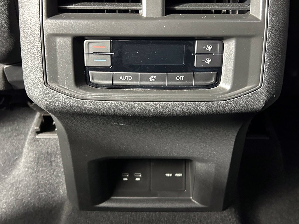 Used 2023 Volkswagen Atlas SEL AWD/4WD image 19