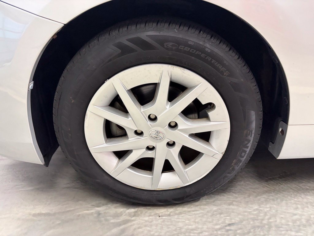 Used 2012 Toyota Prius V Three FWD image 22