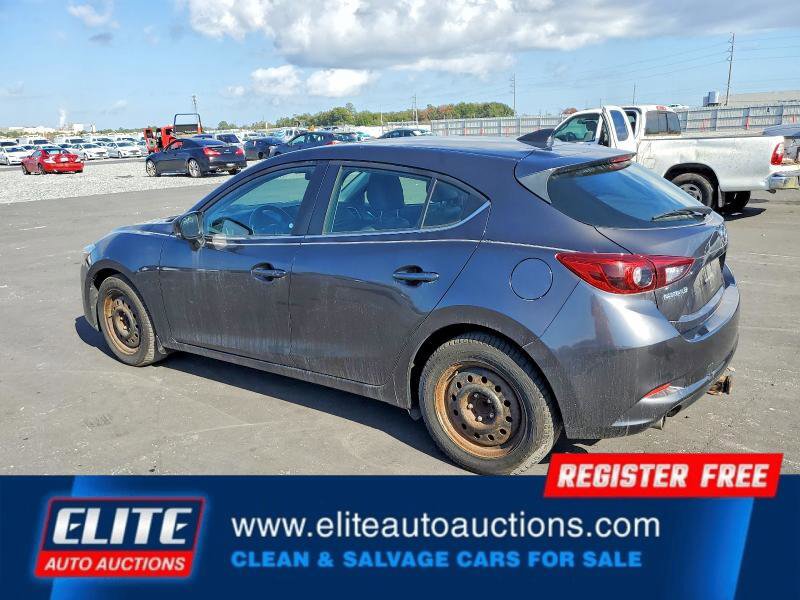 Used 2018 MAZDA MAZDA3 Grand Touring image 4