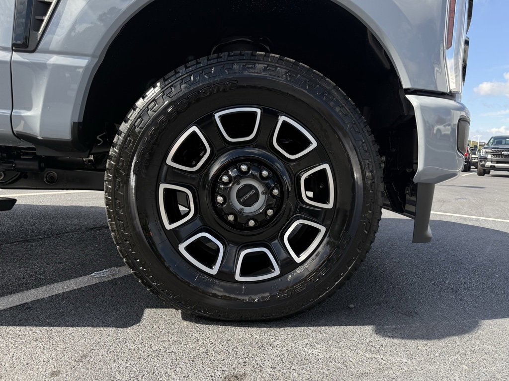New 2026 Ford F250 Platinum image 35