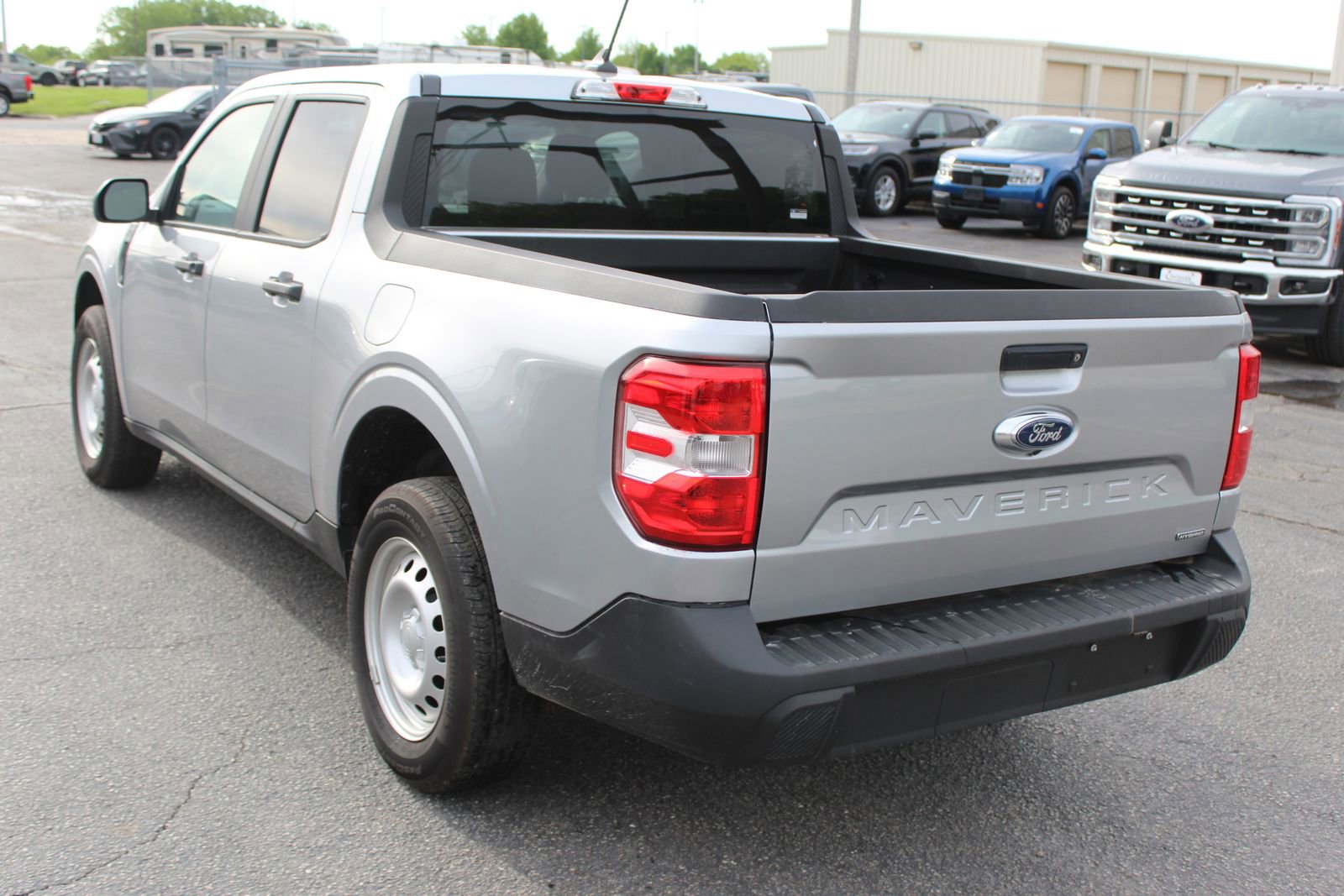Used 2023 Ford Maverick XL FWD image 4