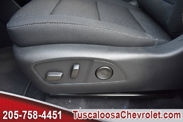 New 2027 Chevrolet Traverse LT FWD image 17