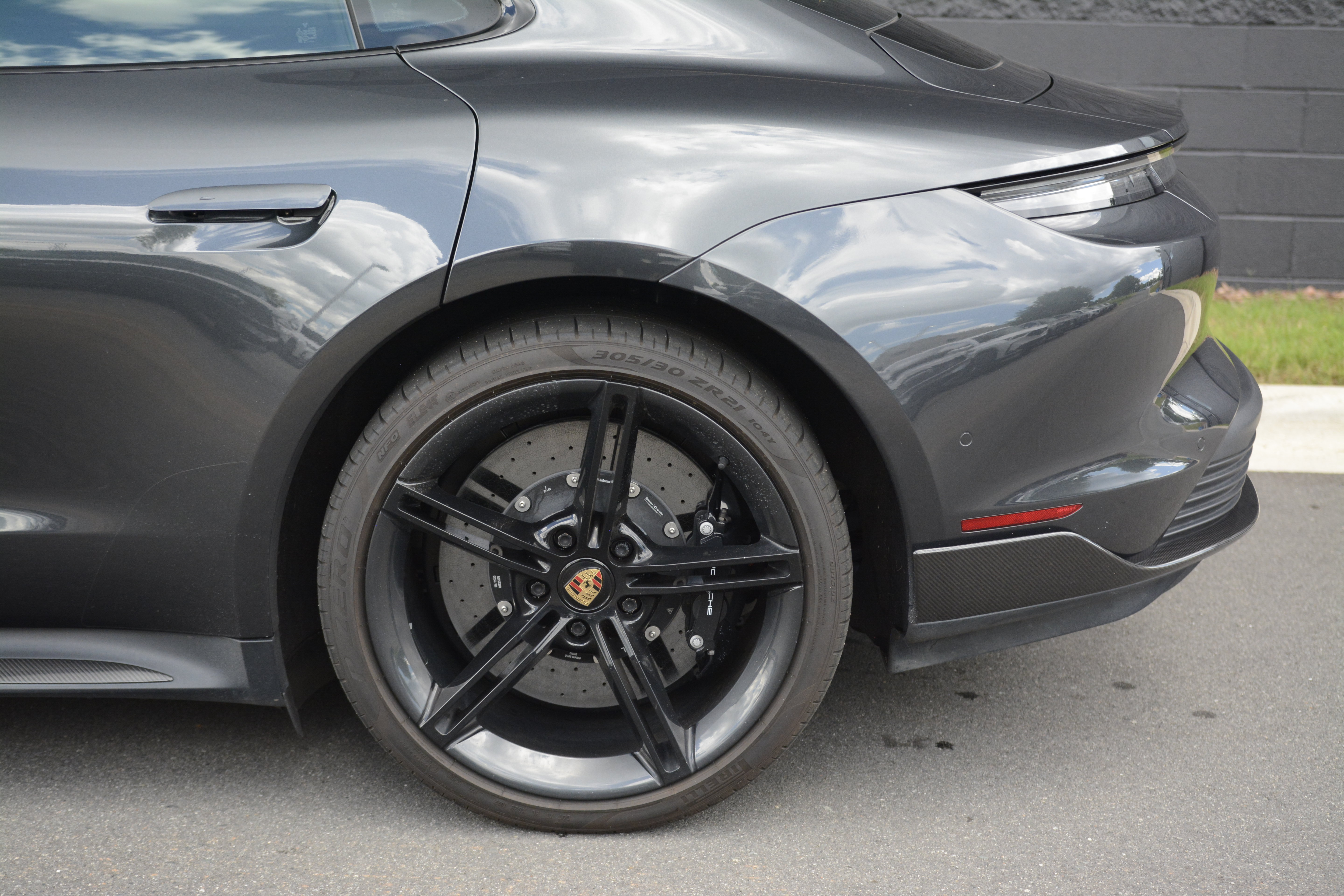 Certified 2020 Porsche Taycan Turbo S AWD/4WD image 38