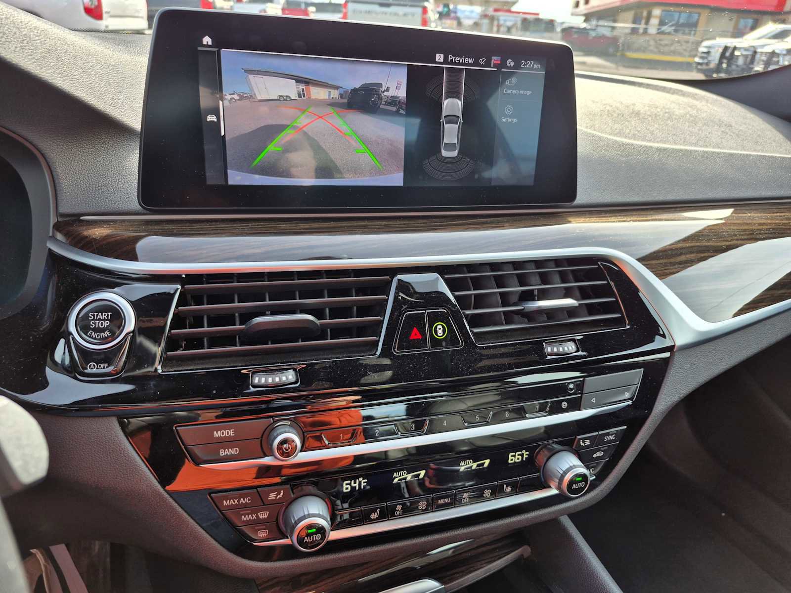 Used 2020 BMW 530i xDrive w/ Convenience Package image 23