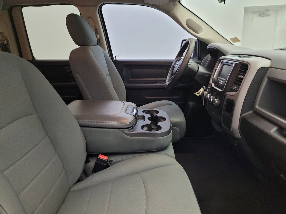 Used 2016 RAM 1500 Express RWD image 21