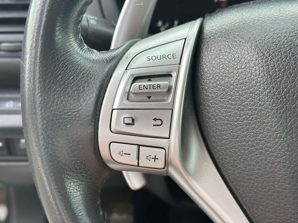 Used 2017 Nissan Altima 2.5 SR FWD image 21