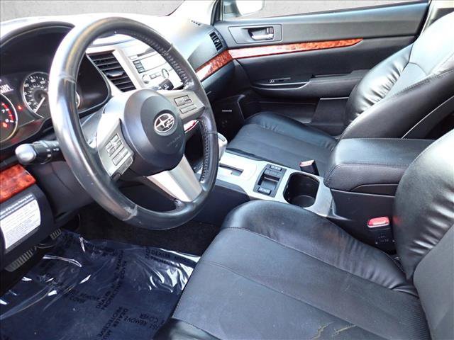 Used 2011 Subaru Outback 2.5i Limited w/ PWR Moonroof Pkg AWD/4WD image 10