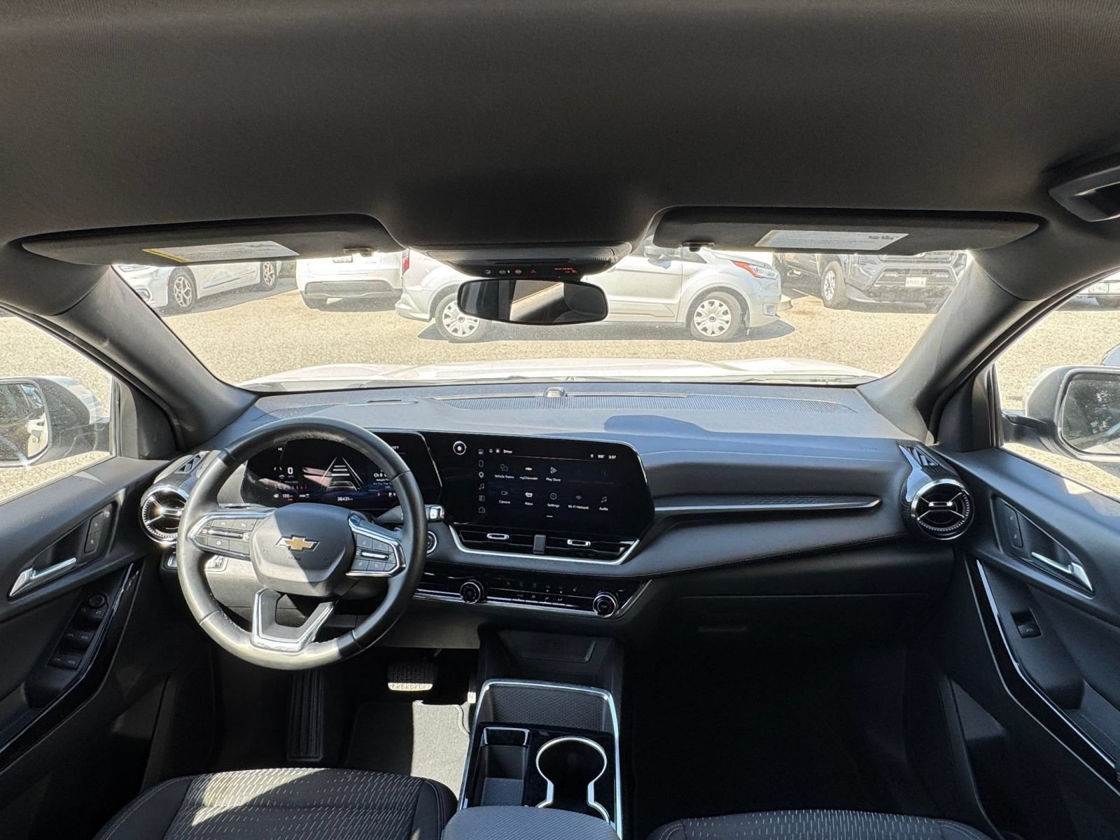 Used 2025 Chevrolet Equinox LT AWD/4WD image 33