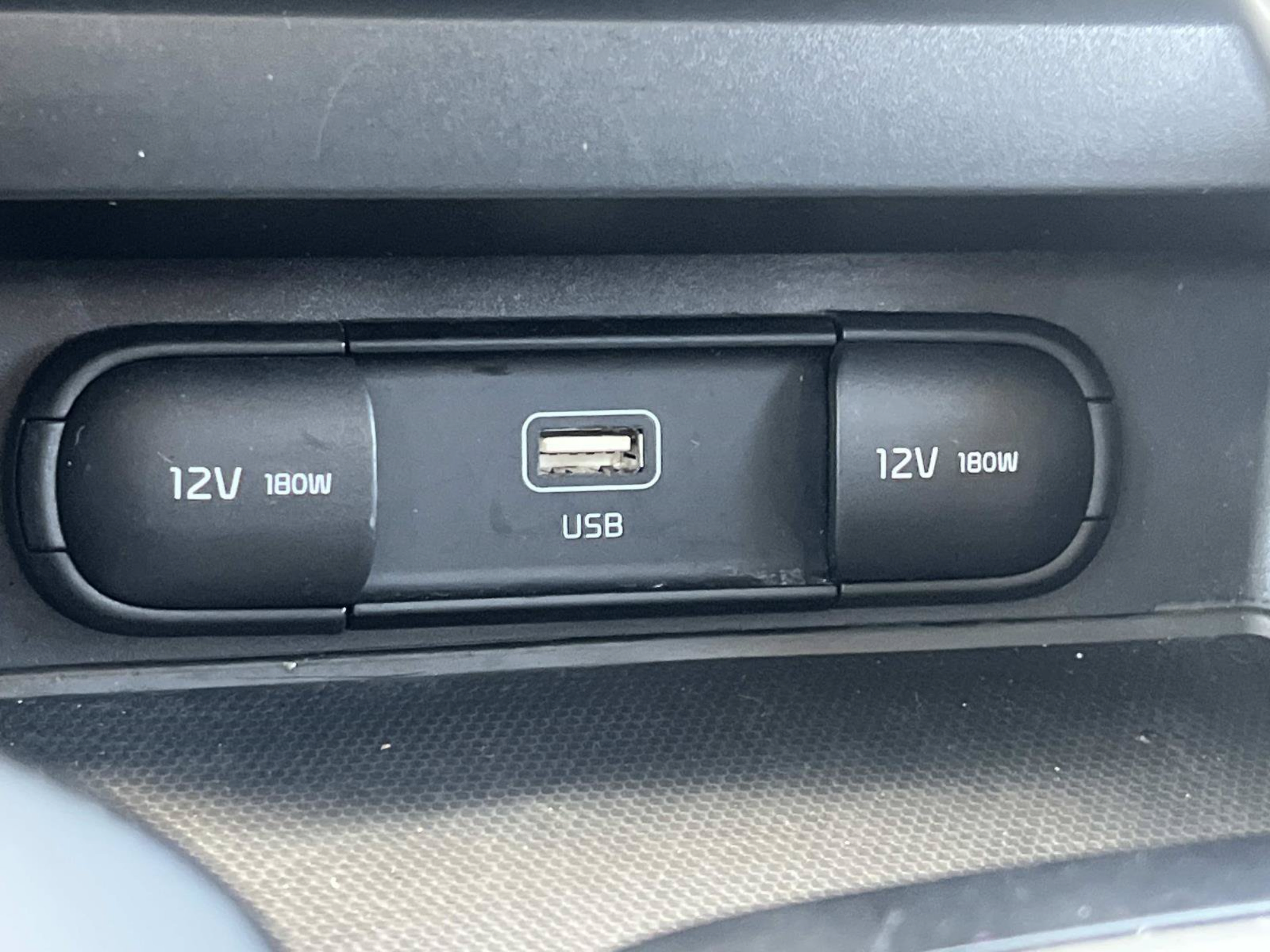Used 2023 Kia Soul LX w/ Option Group 015 FWD image 31