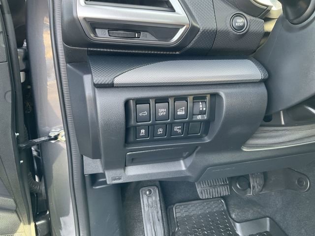 Used 2020 Subaru Forester Limited image 17