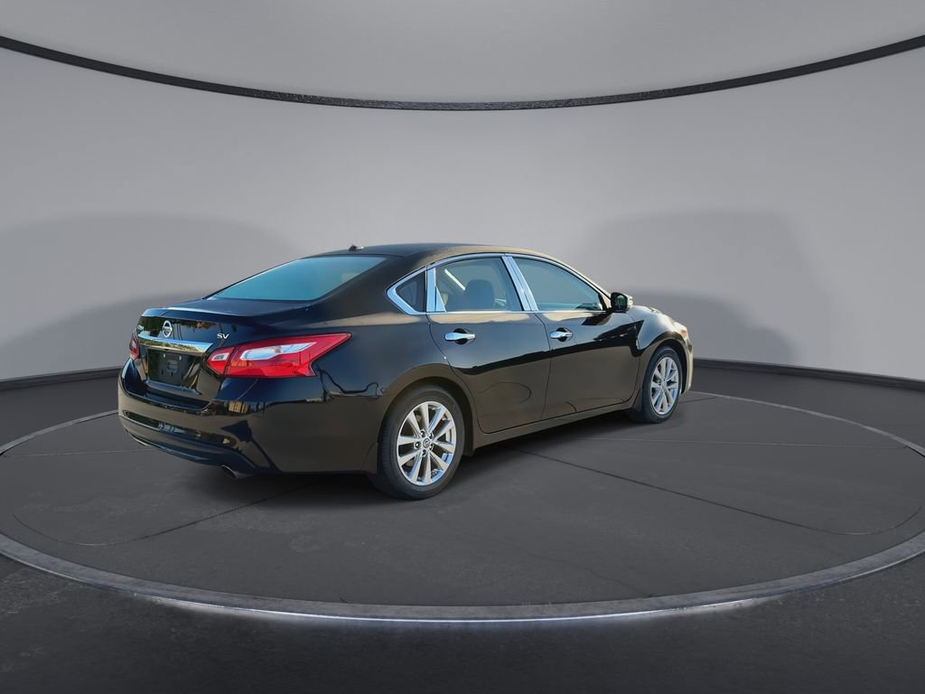 Used 2017 Nissan Altima 2.5 SV w/ Convenience Package FWD image 8