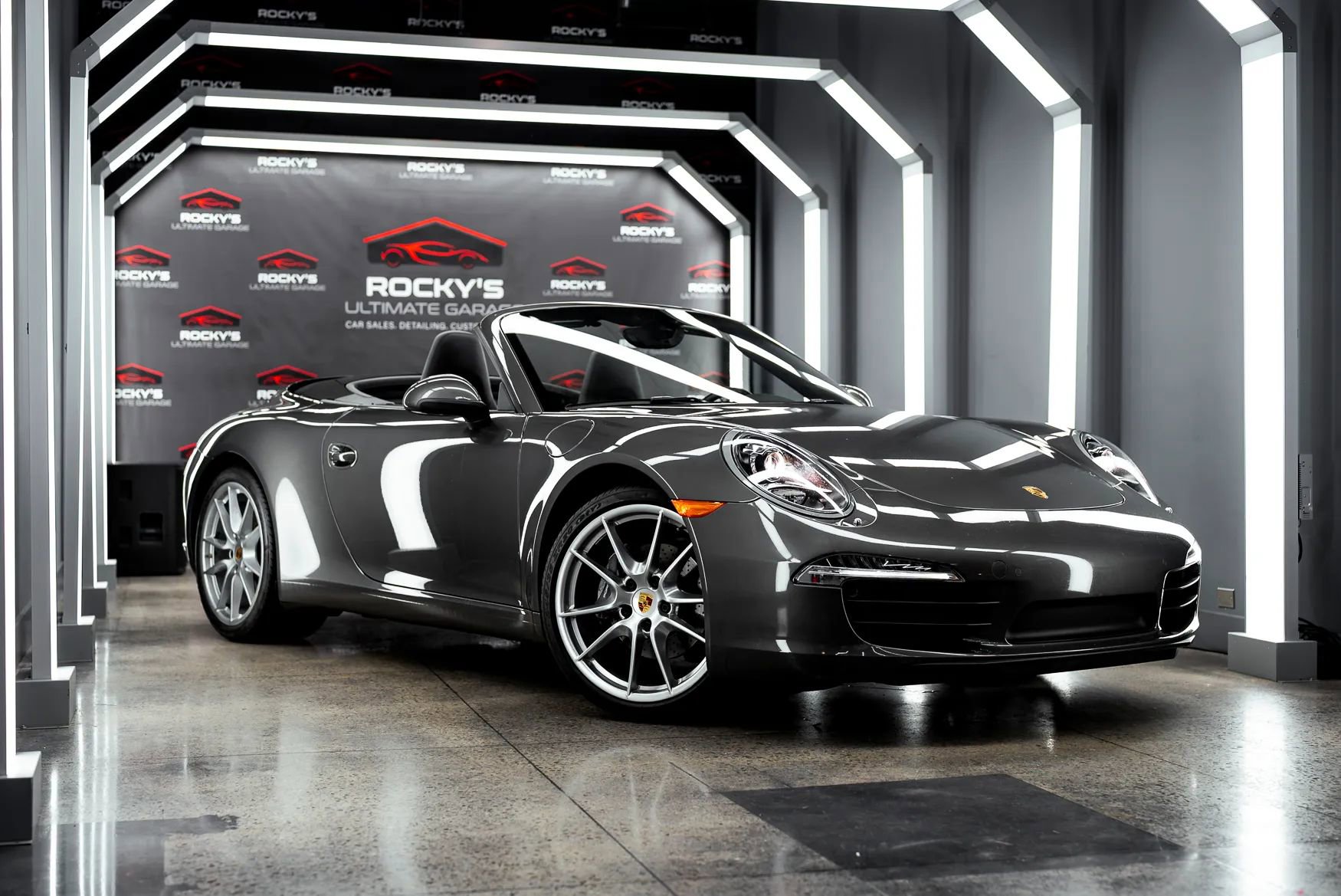 Used 2014 Porsche 911 Carrera image 1