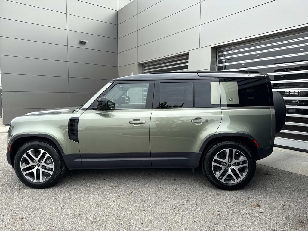 Used 2020 Land Rover Defender 110 HSE AWD/4WD image 4