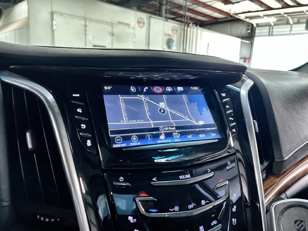 Used 2019 Cadillac Escalade Luxury RWD image 36
