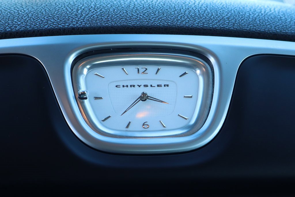 Used 2022 Chrysler 300 Touring image 27