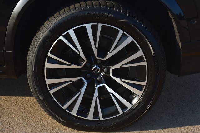 Used 2023 Volvo XC90 T8 Plus AWD/4WD image 11