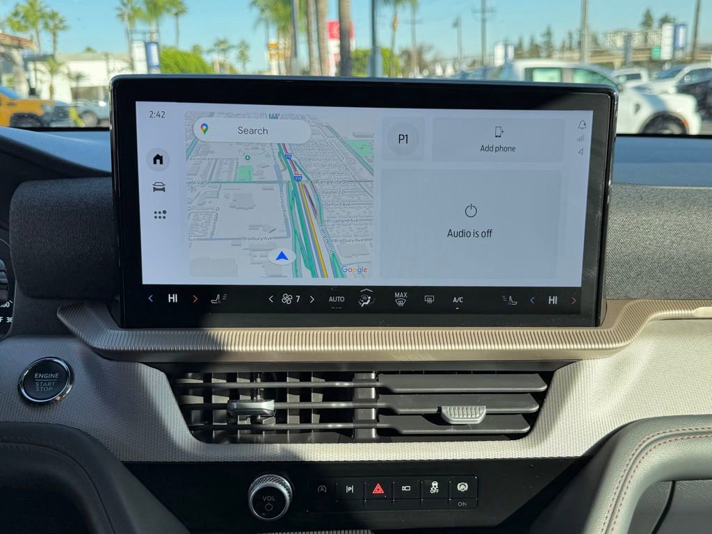 Used 2025 Ford Explorer Active image 25