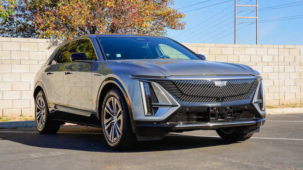 New 2026 Cadillac Lyriq Luxury w/ LPO, Floor Liner Package image 5