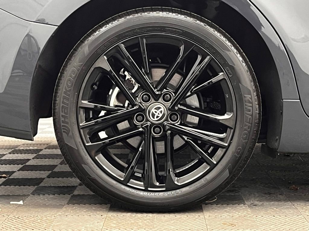 Used 2025 Toyota Camry SE image 14