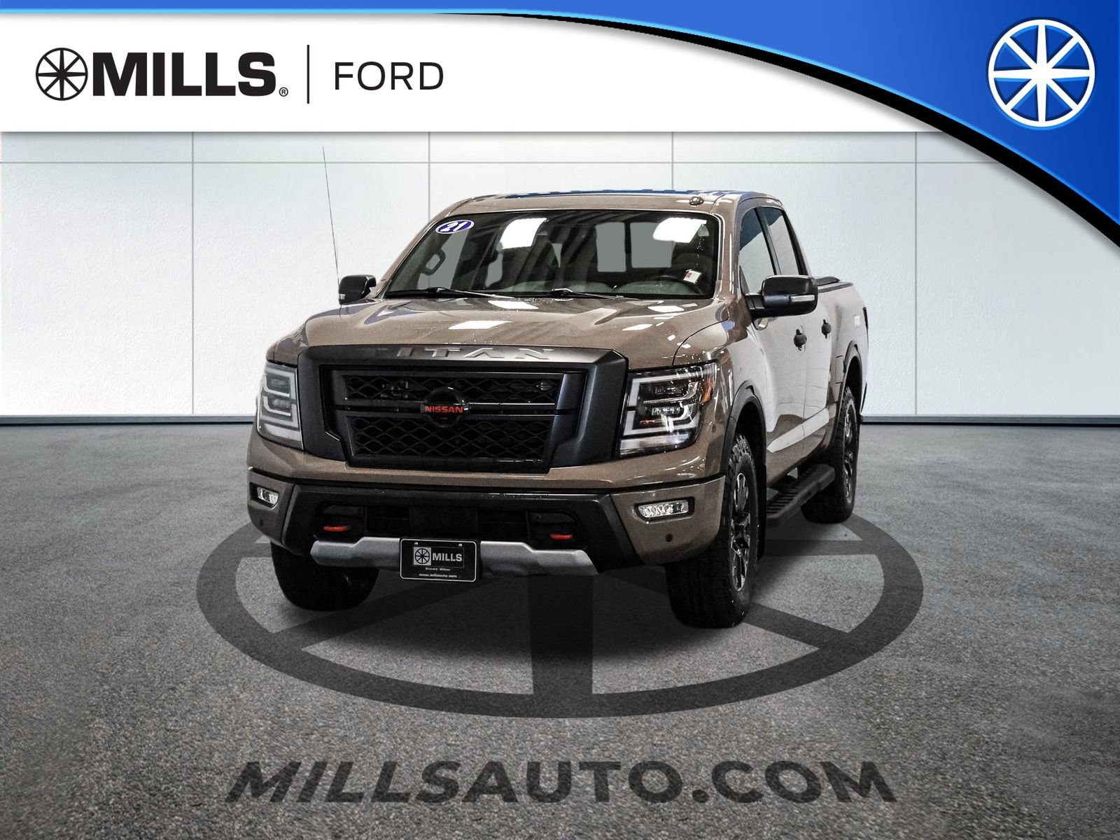 Used 2021 Nissan Titan PRO-4X w/ Pro-4x Convenience Package AWD/4WD image 1