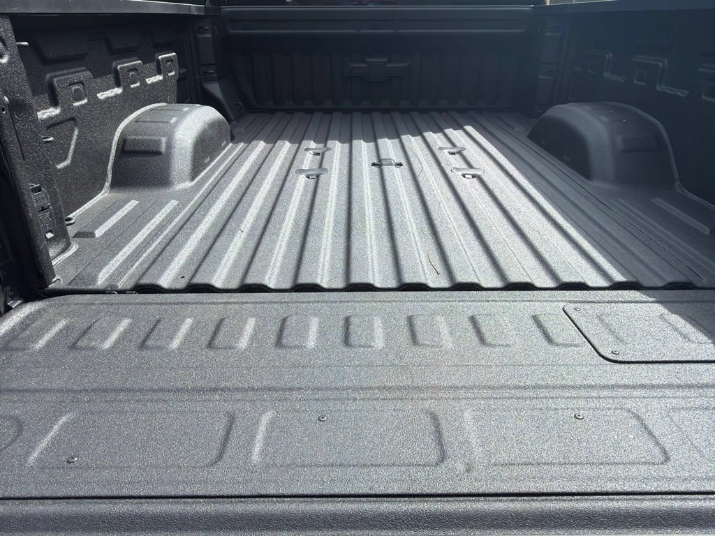 Used 2025 Chevrolet Silverado 2500 LT w/ All Star Edition AWD/4WD image 12