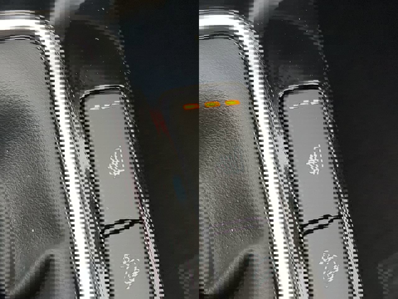 Certified 2025 Kia Seltos EX w/ EX Sunroof Package image 18