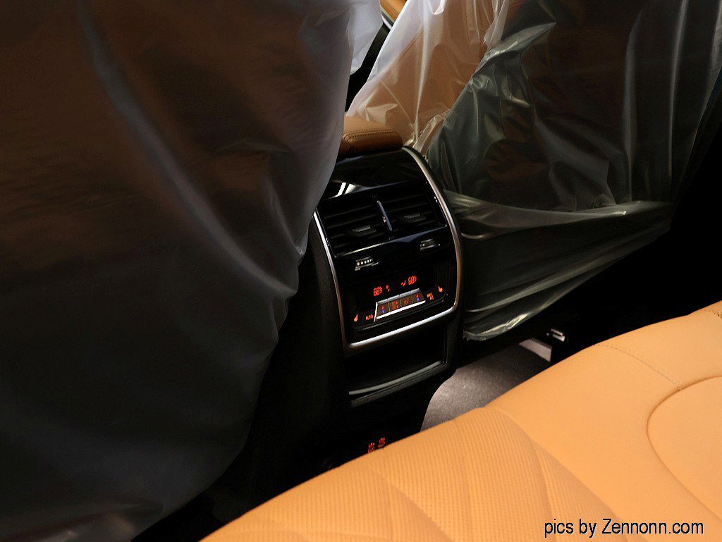 New 2026 BMW X5 xDrive40i AWD/4WD image 14