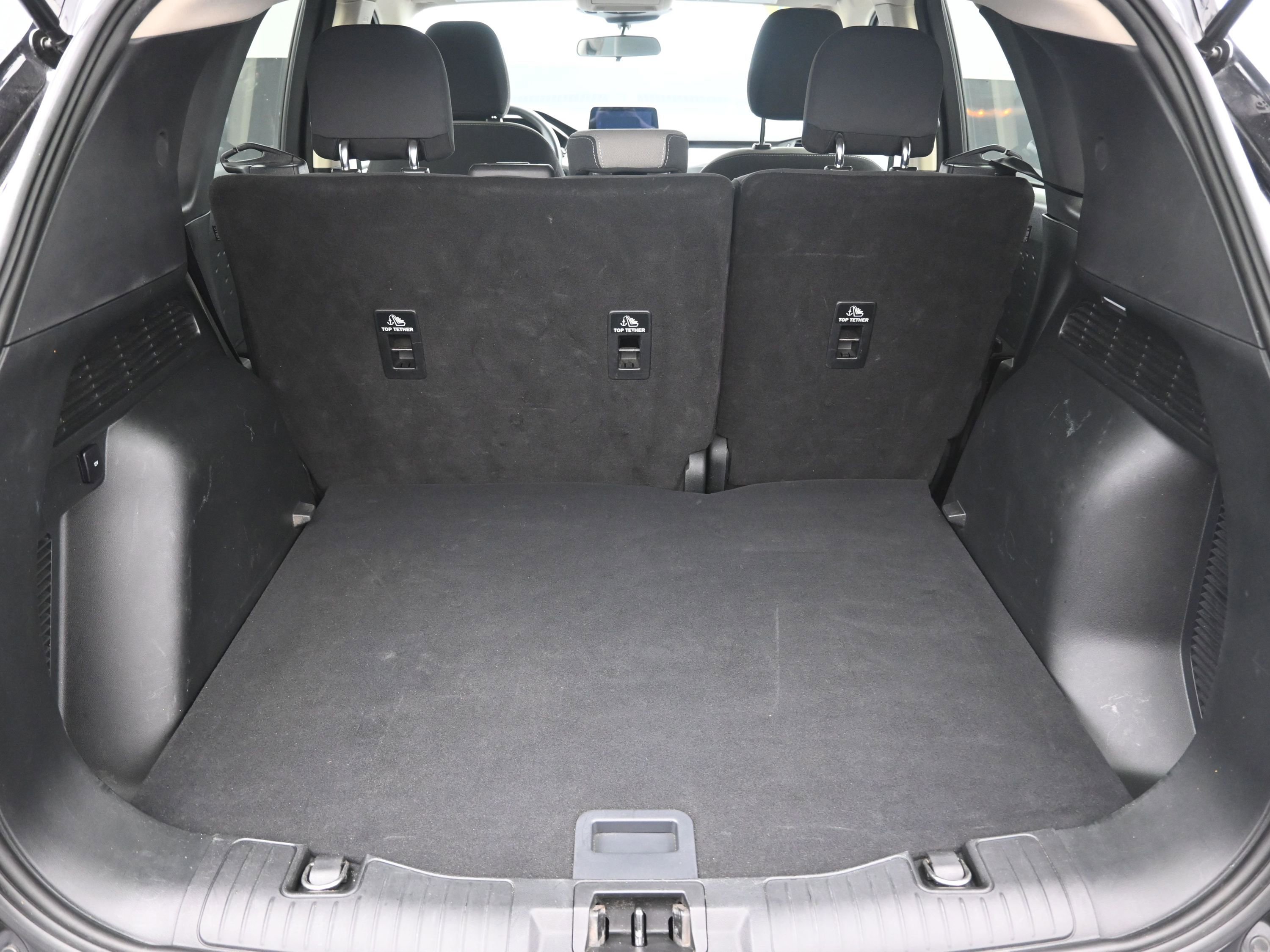 Used 2020 Ford Escape SE image 24