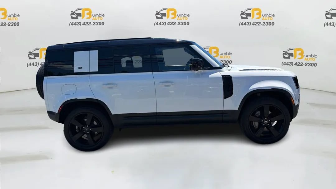 Used 2020 Land Rover Defender 110 SE AWD/4WD image 4