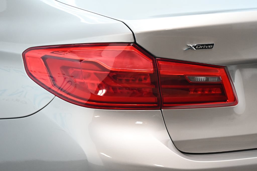 Used 2017 BMW 540i xDrive AWD/4WD image 13