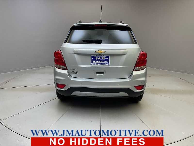 Used 2021 Chevrolet Trax LT w/ Driver Confidence Package image 4